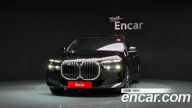 BMW 7-Series 2024 — photo 3