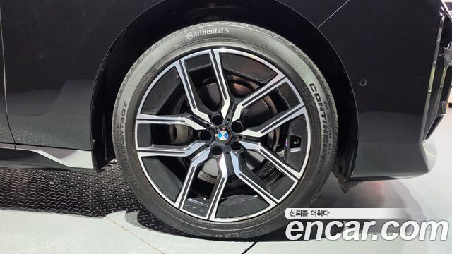 BMW 7-Series 2024 — photo 5