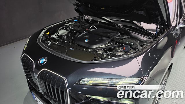 BMW 7-Series 2024 — photo 6