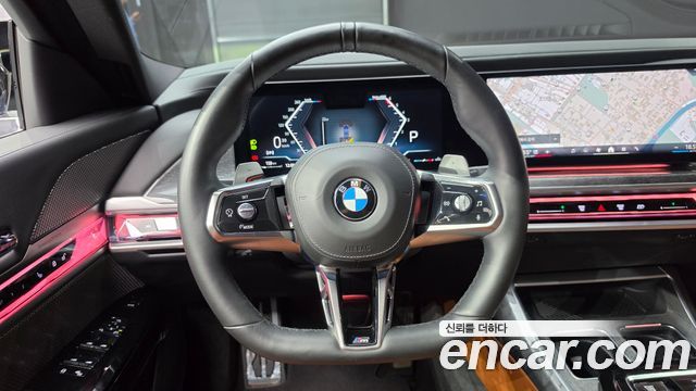 BMW 7-Series 2024 — photo 18