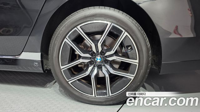 BMW 7-Series 2024 — photo 7
