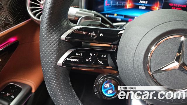 Mercedes-Benz SL-Class 2024 — photo 25
