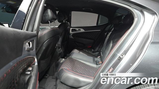 Genesis G70 2019 — photo 18