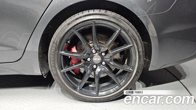 Genesis G70 2019 — photo 7