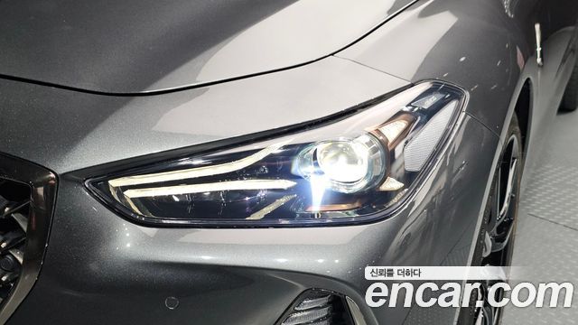 Genesis G70 2019 — photo 8