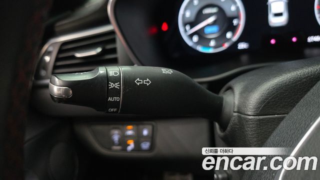 Genesis G70 2019 — photo 33