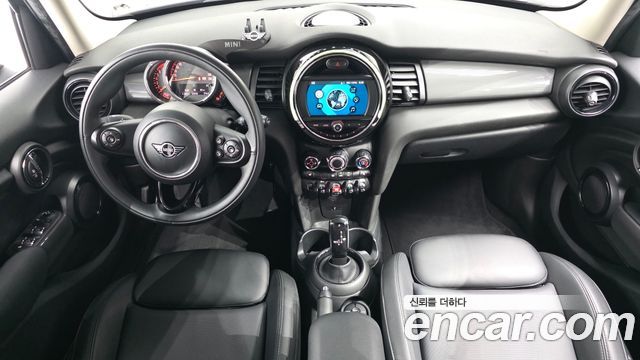 Mini Cooper 2020 — photo 10