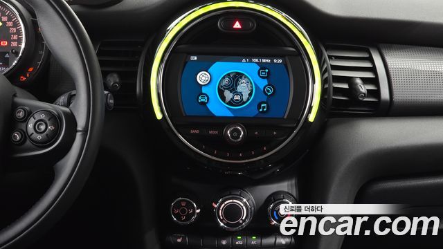 Mini Cooper 2020 — photo 20
