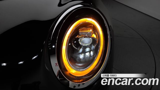Mini Cooper 2020 — photo 8