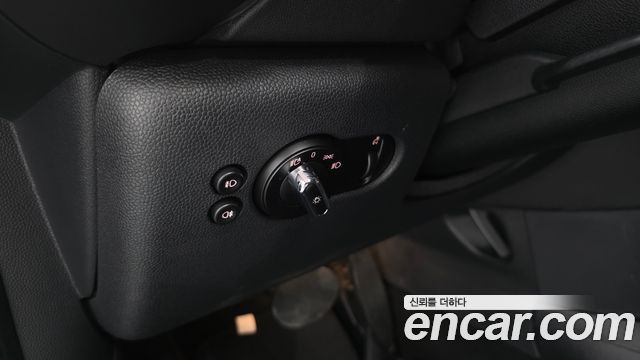 Mini Cooper 2020 — photo 28