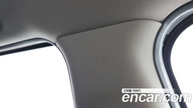 Mini Cooper 2020 — photo 35