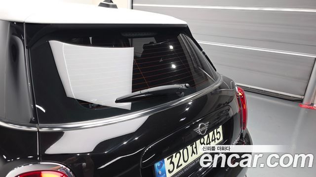 Mini Cooper 2020 — photo 38