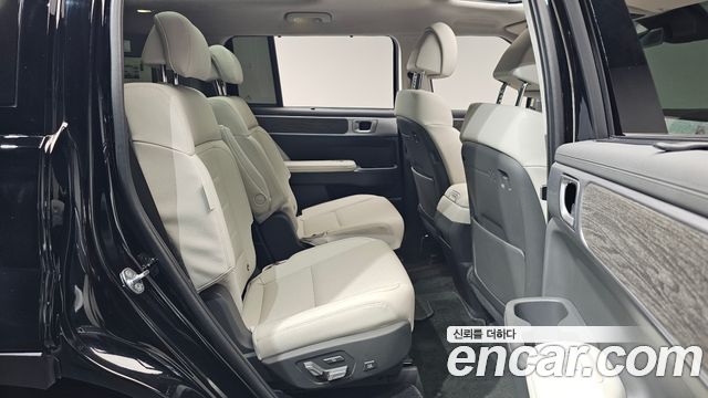 Hyundai Santafe 2025 — photo 18