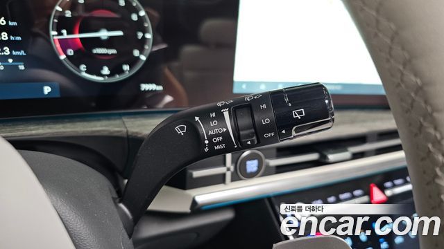 Hyundai Santafe 2025 — photo 22