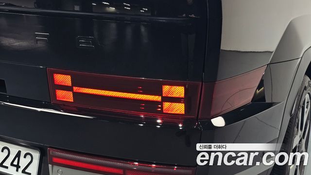 Hyundai Santafe 2025 — photo 9