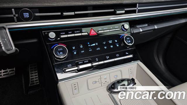 Hyundai Santafe 2025 — photo 27