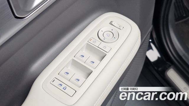 Hyundai Santafe 2025 — photo 29