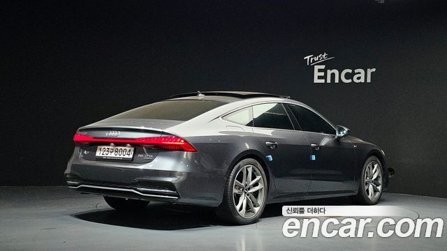 Audi A7 2020 — photo 2