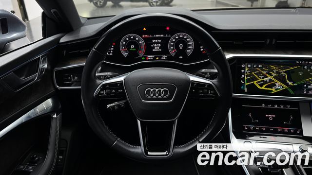 Audi A7 2020 — photo 20