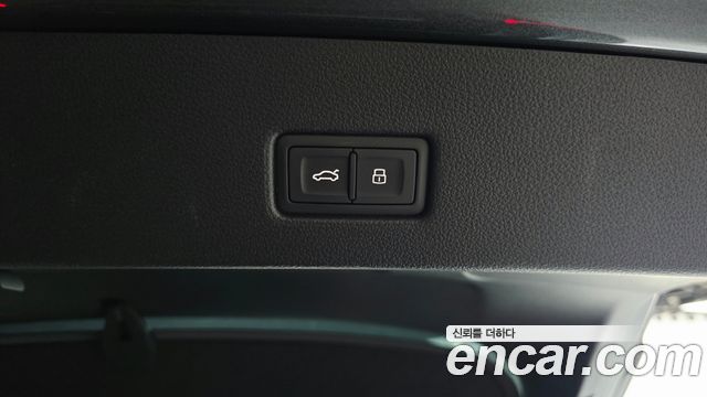 Audi A7 2020 — photo 22