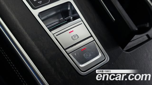 Audi A7 2020 — photo 26