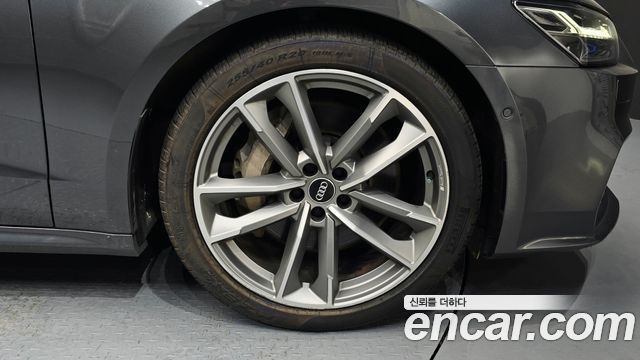 Audi A7 2020 — photo 7