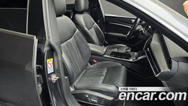 Audi A7 2020 — photo 16
