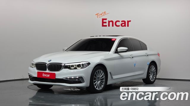 BMW 5-Series 2019 — photo 1