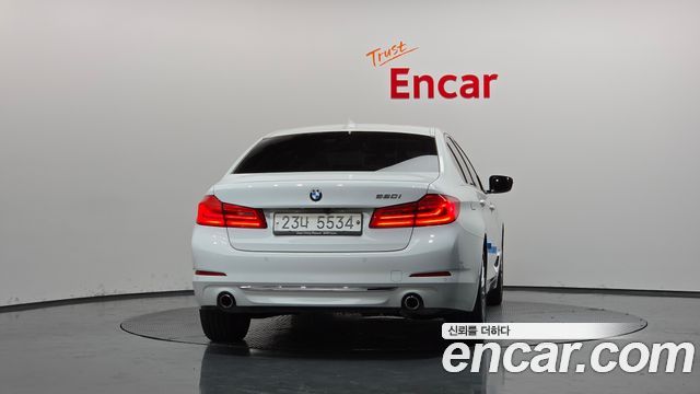 BMW 5-Series 2019 — photo 4