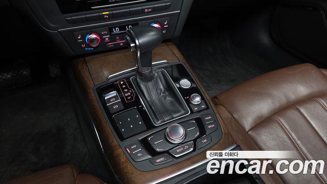 Audi A6 2012 — photo 9