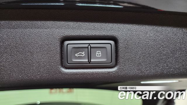 Audi Q5 2025 — photo 31