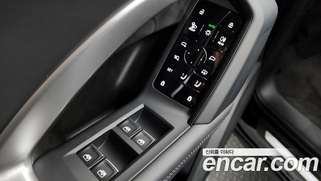 Audi Q5 2025 — photo 37
