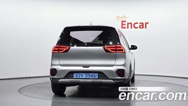 Kia Niro 2023 — photo 4