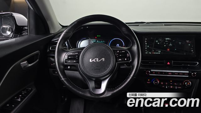 Kia Niro 2023 — photo 18