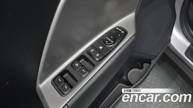 Kia Niro 2023 — photo 21