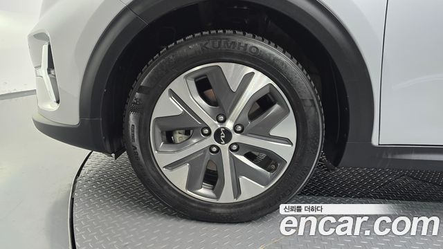 Kia Niro 2023 — photo 7