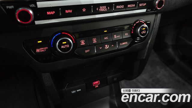 Kia Niro 2023 — photo 28