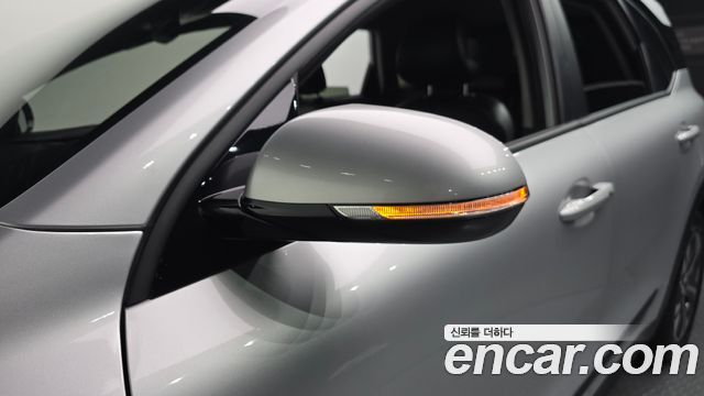 Kia Niro 2023 — photo 30