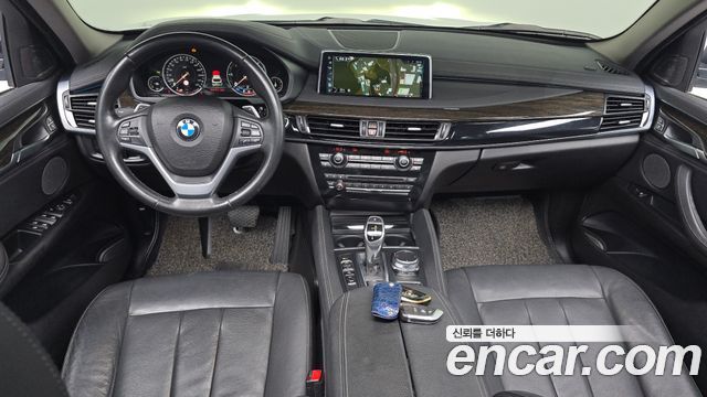 BMW X6 2017 — photo 10
