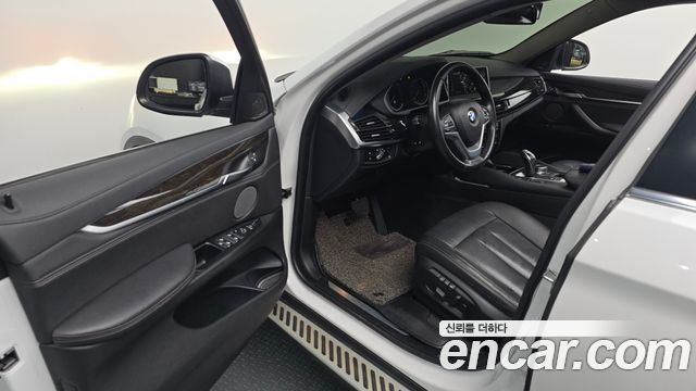 BMW X6 2017 — photo 13