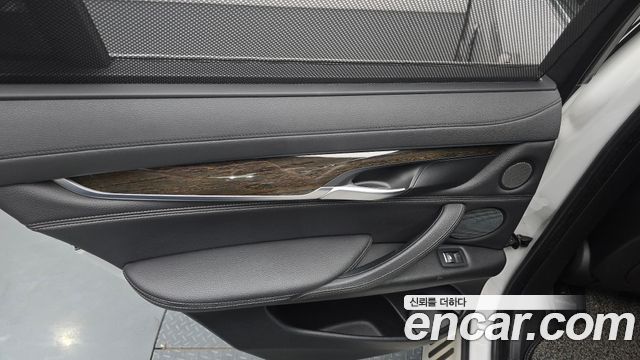 BMW X6 2017 — photo 15