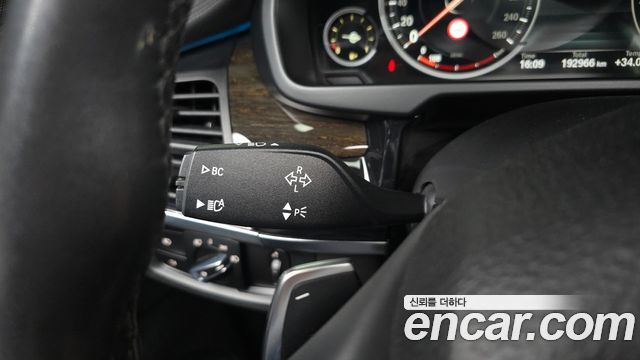 BMW X6 2017 — photo 29