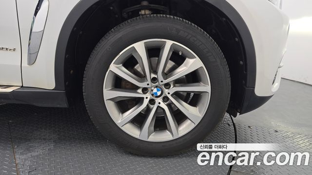 BMW X6 2017 — photo 33