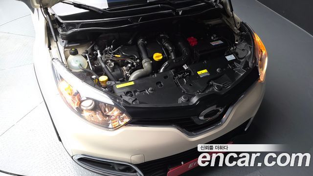Renault Korea QM3 2017 — photo 6