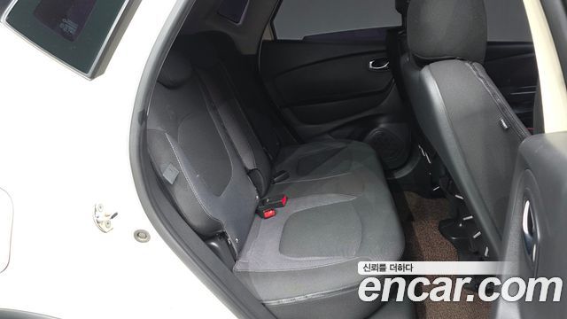 Renault Korea QM3 2017 — photo 18
