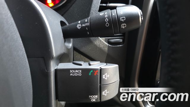 Renault Korea QM3 2017 — photo 23