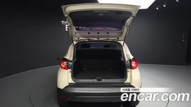 Renault Korea QM3 2017 — photo 26