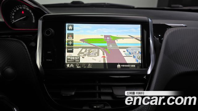 Peugeot 2008 2019 — photo 14