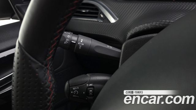 Peugeot 2008 2019 — photo 17