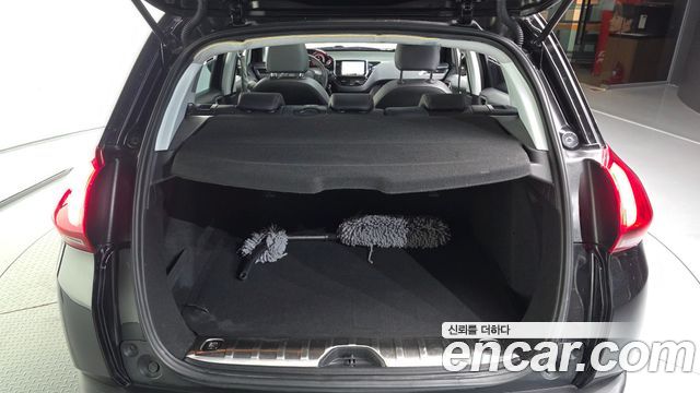 Peugeot 2008 2019 — photo 20
